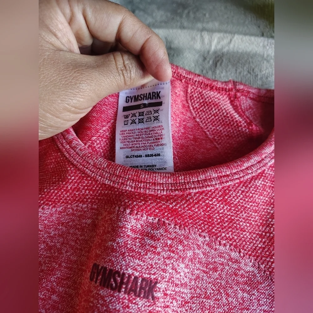 Gymshark Pink Long Sleeve Crop Top - Picture 4 of 5